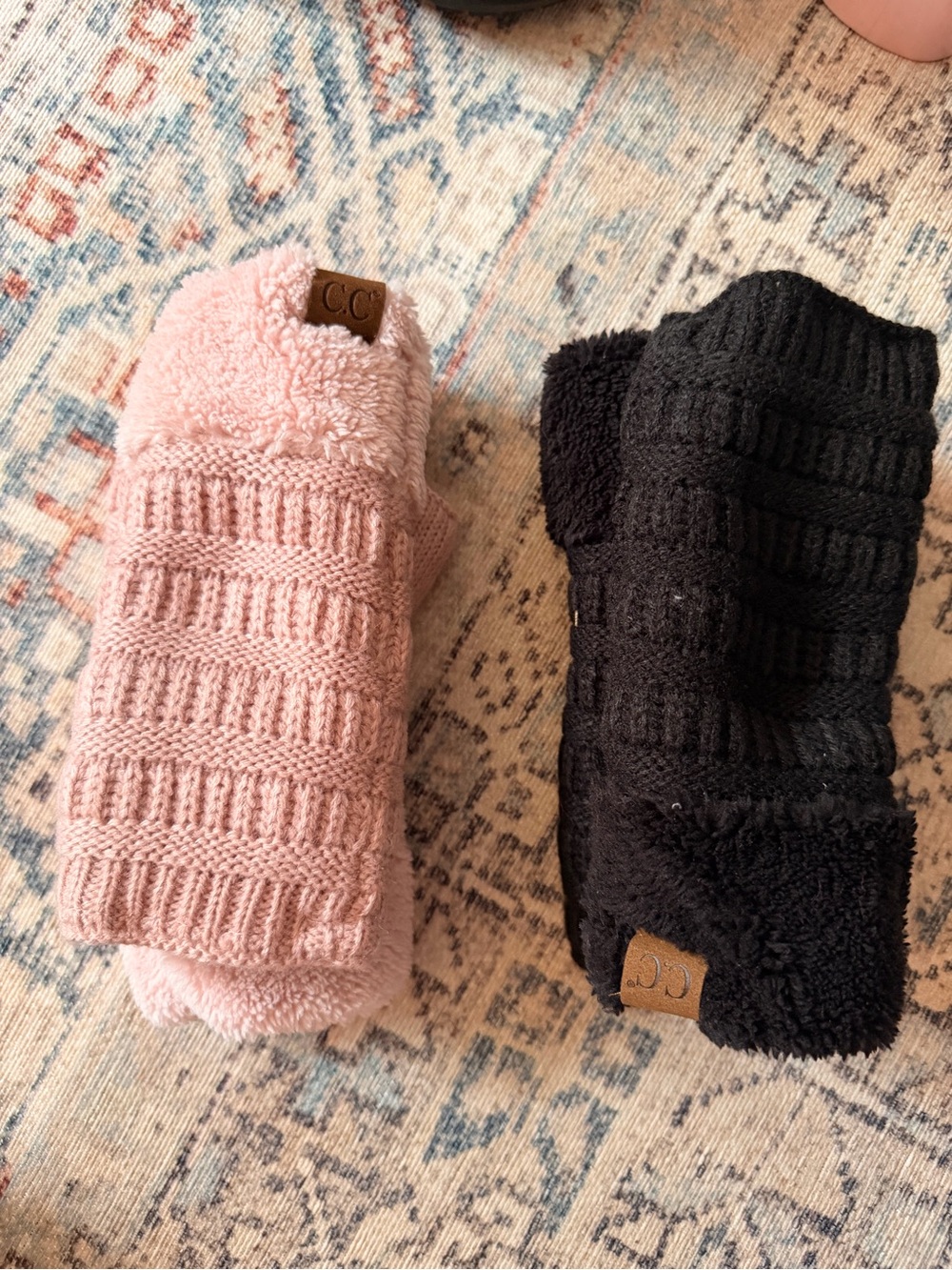 CC Boutique Knit Sherpa Lined Mittens in Pink & Black
